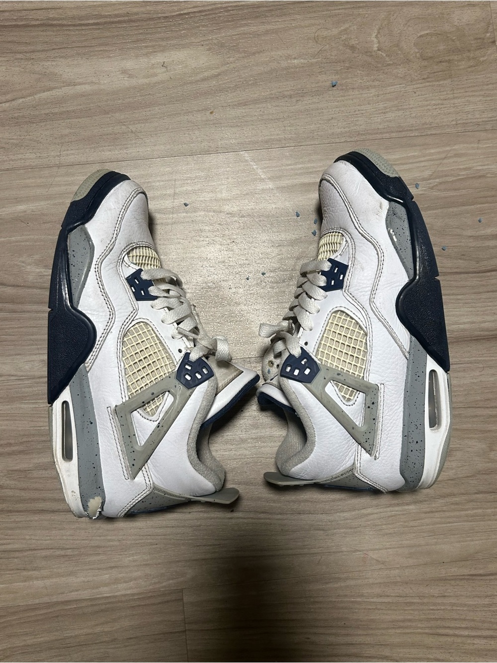 Air Jordan 4 Retro GS "Midnight Navy" (Size 5.5Y) - AS-IS / Insole Flaw
